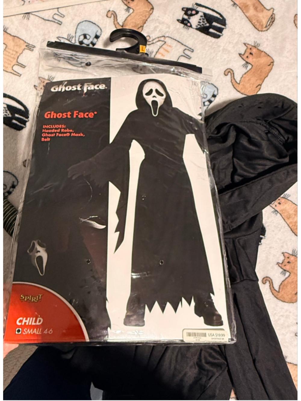 Spirit Halloween Scream Costume size small 4/6 robe knife mask belt